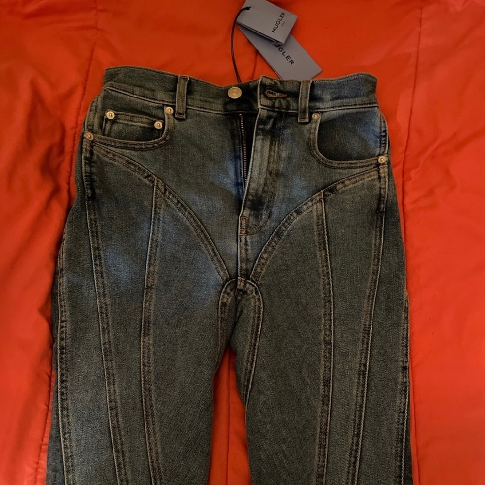 Womens mugler jeans, brand new. Never worn. Took the tags off to wash.